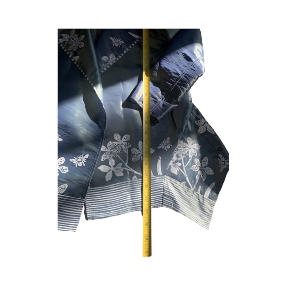 K Riley Custom Metallic Green-Grey/White Wearable Art Jacket Fits Sz S/M - Picture 9 of 11